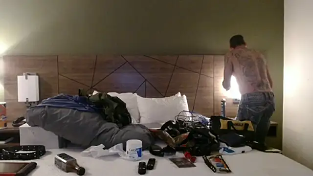 Snapshot of overaveragefreak4you chatting on 10/25/25, 07:16 overaveragefreak4you online show from 10/25/25, 07:16