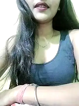 MISSQUEEN48 online show from 12/30/24, 01:14