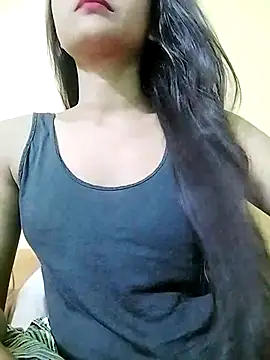 MISSQUEEN48 online show from 03/19/25, 11:39