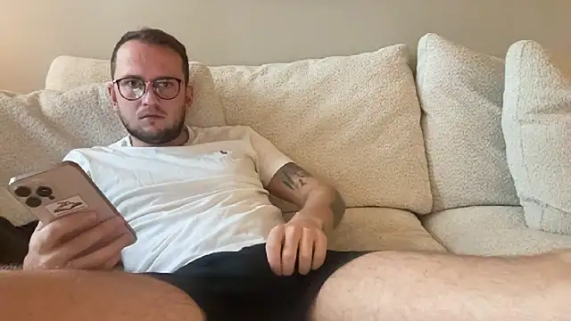 thehornyguy97 online show from 10/04/25, 08:23