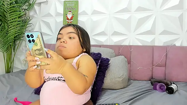 Michelle Brooks online show from 12/28/24, 02:21