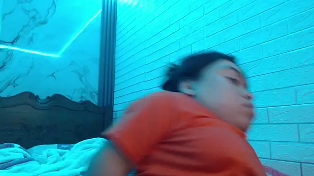 Michelle Brooks online show from 02/12/25, 12:05