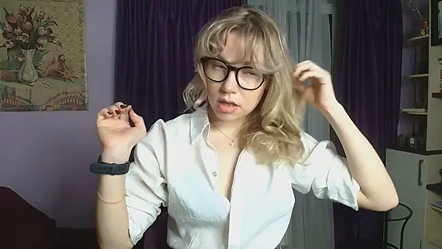 TaylorBre online show from 12/21/24, 01:32