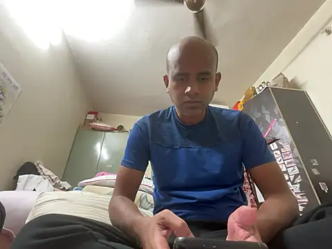 Snapshot of SammyChocolateIndian chatting on 02/07/25, 01:43 SammyChocolateIndian online show from 02/07/25, 01:43