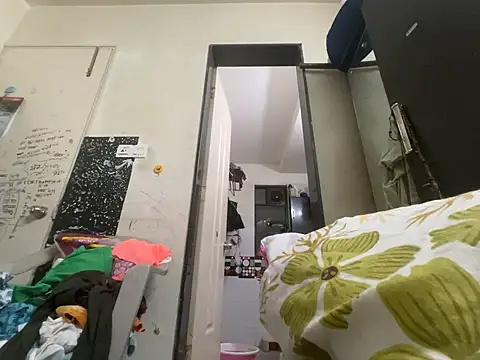 Snapshot of SammyChocolateIndian chatting on 10/17/25, 01:25 SammyChocolateIndian online show from 10/17/25, 01:25