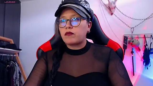 Snapshot of LilithSharon chatting on 03/20/25, 07:35 LilithSharon online show from 03/20/25, 07:35