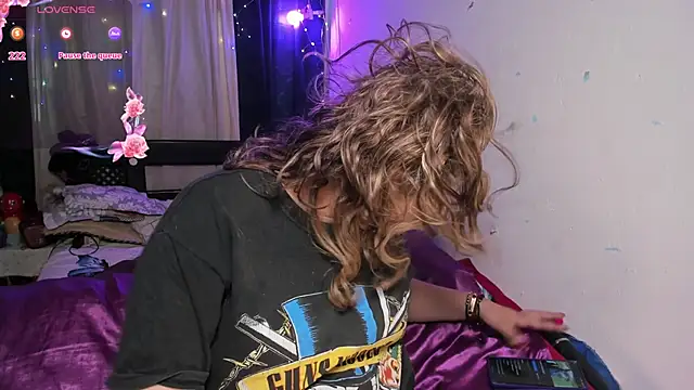 AnnieBigBoobs online show from 02/06/25, 09:38