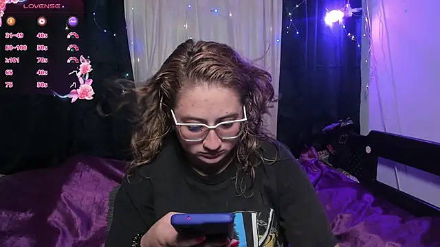 AnnieBigBoobs online show from 02/18/25, 10:03