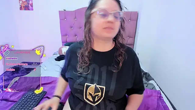 AnnieBigBoobs online show from 12/16/25, 10:04