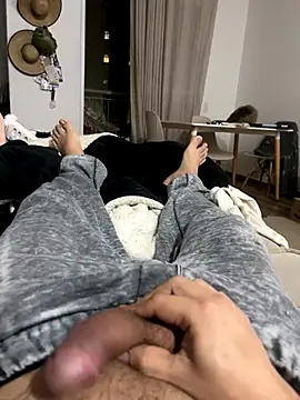 Snapshot of bomvivant2 chatting on 11/22/25, 01:59 bomvivant2 online show from 11/22/25, 01:59