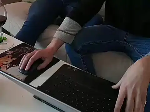 Snapshot of NATURALS2023 chatting on 03/02/25, 01:05 NATURALS2023 online show from 03/02/25, 01:05