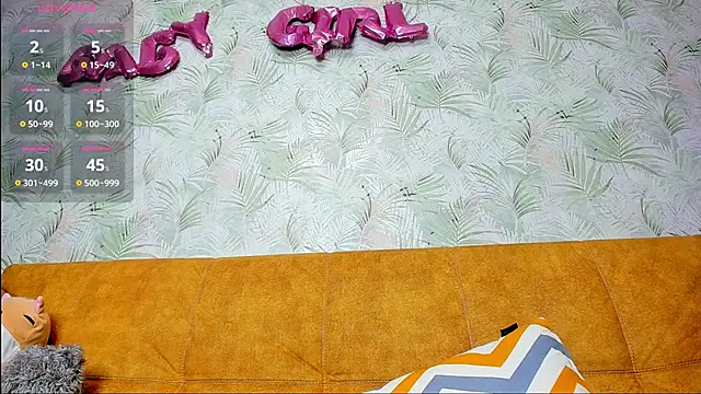 Snapshot of LuxieDelight chatting on 09/29/25, 03:50 LuxieDelight online show from 09/29/25, 03:50