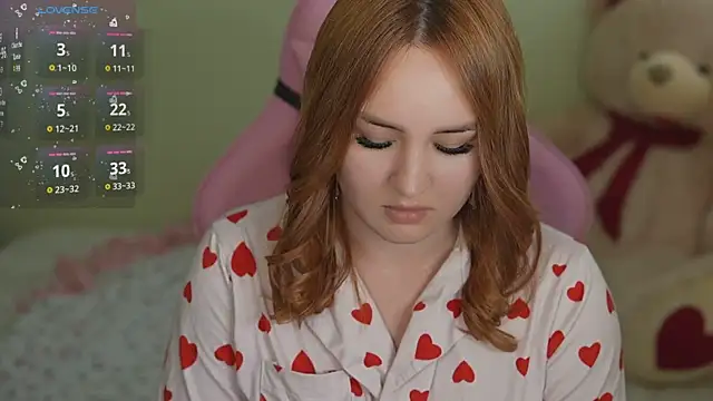 LovelyBell online show from 09/30/25, 01:27