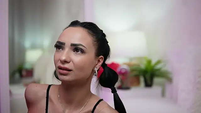 MaraJolie online show from 02/25/25, 04:03