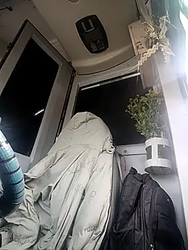 alexchir4 online show from 10/30/25, 08:31