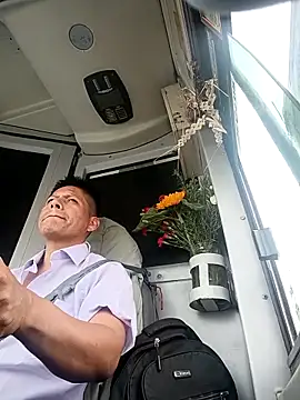 alexchir4 online show from 11/05/25, 07:03