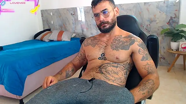 hanz col online show from 10/31/25, 12:06