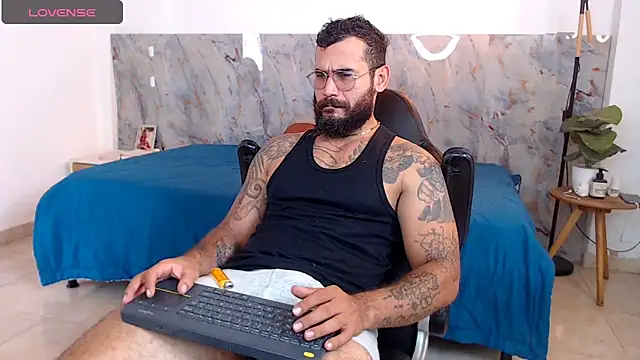 hanz col online show from 12/15/25, 03:49