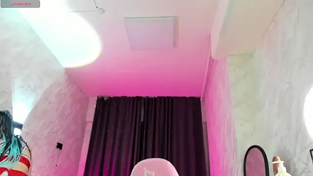 Kira yoon online show from 11/09/25, 12:42