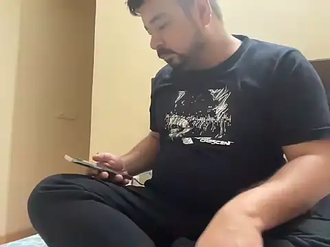 Snapshot of coolboy6566 chatting on 02/25/26, 06:50 coolboy6566 online show from 02/25/26, 06:50