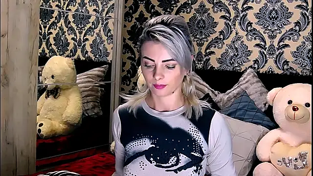 Aly girl1 online show from 12/10/24, 12:38