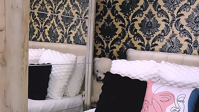 Aly girl1 online show from 09/12/25, 07:30