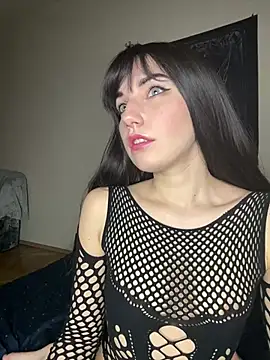 Snapshot of Sofia_Poly chatting on 01/11/25, 08:43 Sofia Poly online show from 01/11/25, 08:43