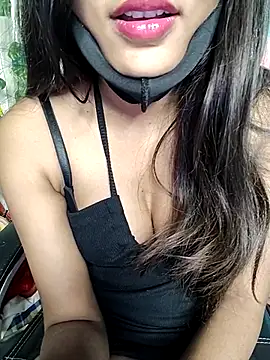 Reena Singh53 online show from 02/18/25, 01:22