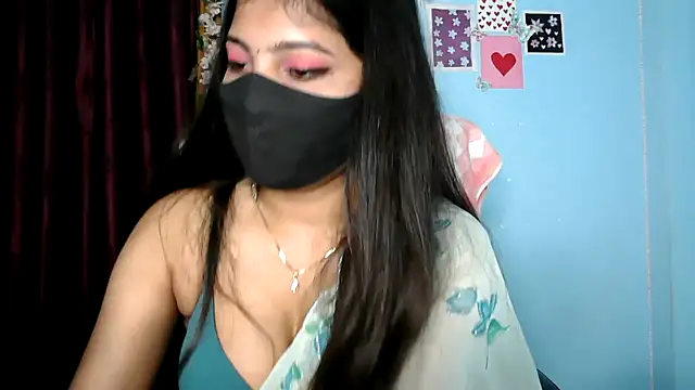 Reena Singh53 online show from 09/15/25, 01:11