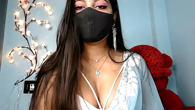 Reena Singh53 online show from 09/18/25, 11:12