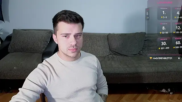 Snapshot of JohnnyStepBro chatting on 10/17/25, 08:22 JohnnyStepBro online show from 10/17/25, 08:22