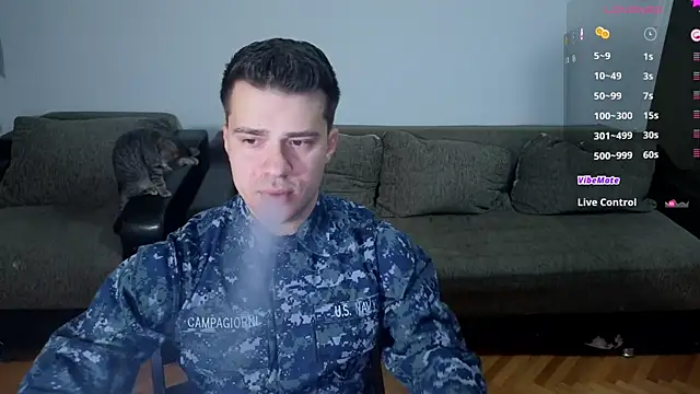 Snapshot of JohnnyStepBro chatting on 10/30/25, 06:52 JohnnyStepBro online show from 10/30/25, 06:52