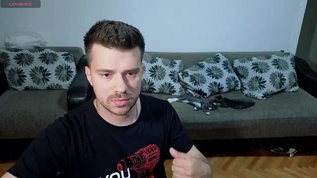 JohnnyStepBro online show from 07/04/26, 08:26