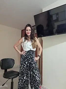 Hanny 24 online show from 02/04/26, 08:25