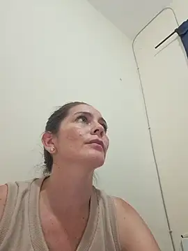 Hanny 24 online show from 02/05/26, 08:13