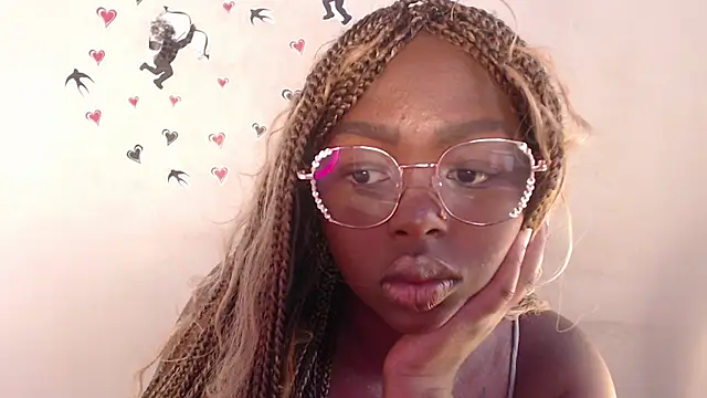Snapshot of _Zooee chatting on 06/26/26, 04:00 Zooee online show from 06/26/26, 04:00