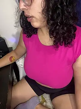 babyluna939 online show from 03/15/25, 12:25