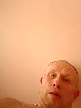 Snapshot of X46x chatting on 09/26/25, 02:54 X46x online show from 09/26/25, 02:54