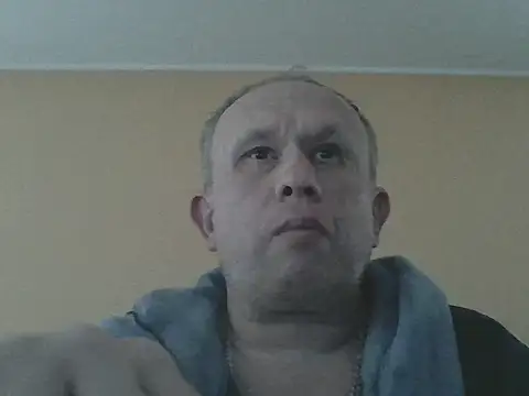 Snapshot of X46x chatting on 10/23/25, 08:46 X46x online show from 10/23/25, 08:46