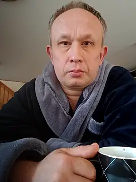 Snapshot of X46x chatting on 10/26/25, 05:46 X46x online show from 10/26/25, 05:46