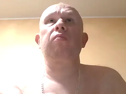 Snapshot of X46x chatting on 11/14/25, 09:13 X46x online show from 11/14/25, 09:13