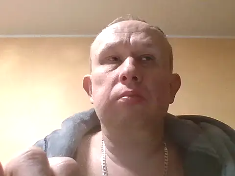 Snapshot of X46x chatting on 11/28/25, 05:54 X46x online show from 11/28/25, 05:54