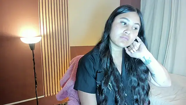 Little Ivy online show from 03/20/26, 08:03