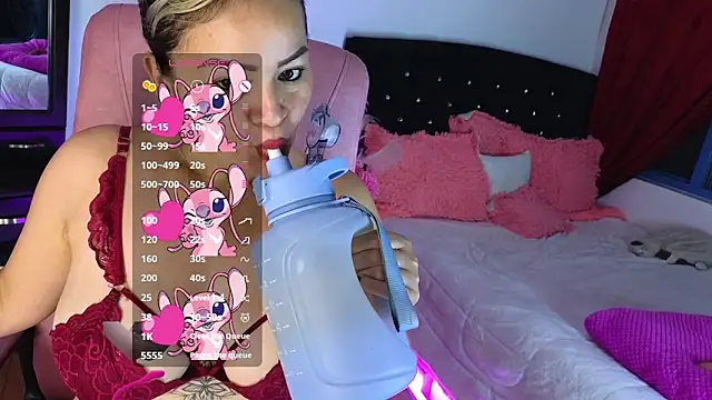Snapshot of scarletteowens chatting on 05/15/26, 06:04 scarletteowens online show from 05/15/26, 06:04
