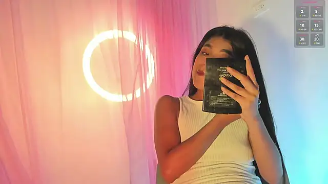 Snapshot of Monica_lopez chatting on 02/05/25, 07:31 Monica lopez online show from 02/05/25, 07:31