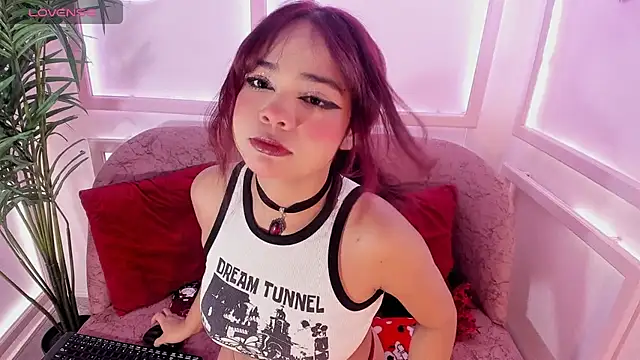 Snapshot of anastasia_jhons chatting on 02/10/25, 04:14 anastasia jhons online show from 02/10/25, 04:14