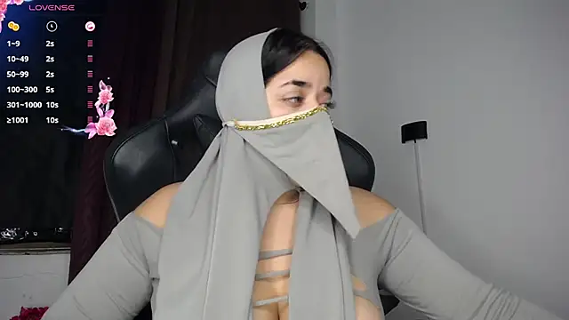 janna isa online show from 02/09/25, 06:58