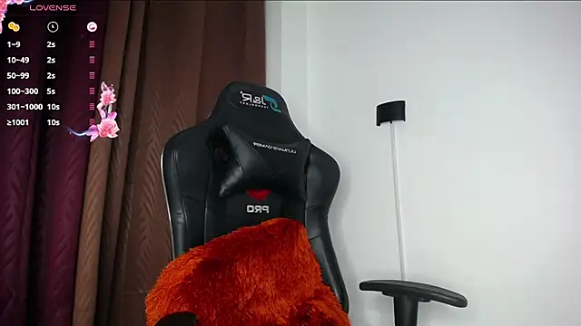 janna isa online show from 02/13/25, 06:27