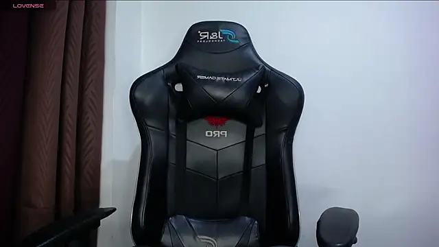 janna isa online show from 02/25/25, 02:58