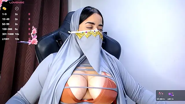 janna isa online show from 03/04/25, 01:55